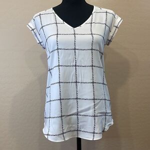 Express Windowpane Short Sleeve White and Black Blouse Size XS